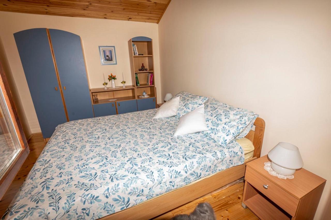 Holiday Home Mare Near River كارلوفاتش المظهر الخارجي الصورة